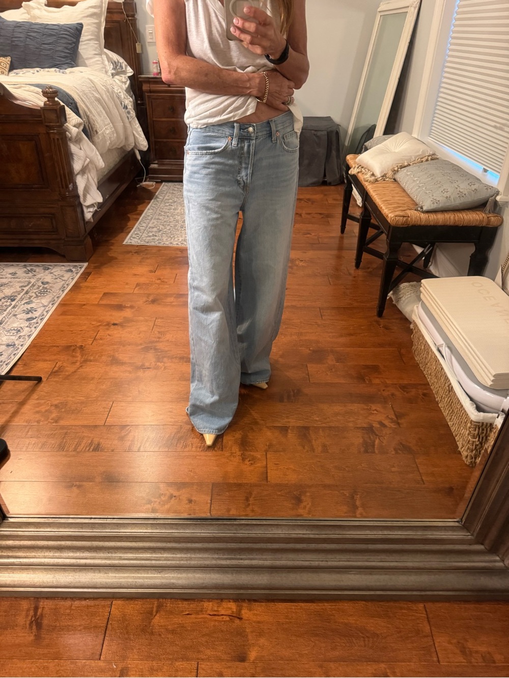 Universal Thread Light Blue High-Rise Wide Leg Jeans